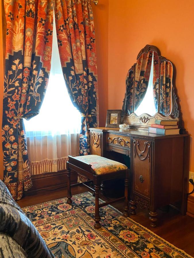 شقة The Edmond An 1887 Arts & Crafts Gem سان جوزيف المظهر الخارجي الصورة