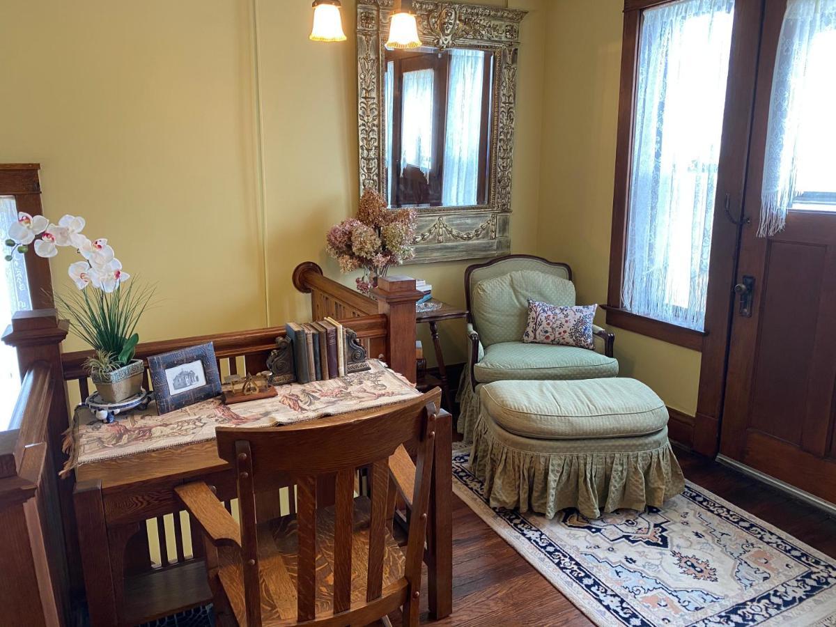 شقة The Edmond An 1887 Arts & Crafts Gem سان جوزيف المظهر الخارجي الصورة