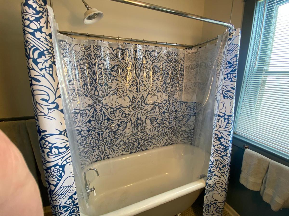 شقة The Edmond An 1887 Arts & Crafts Gem سان جوزيف المظهر الخارجي الصورة